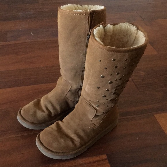 UGG Shoes - Uggs size 9
